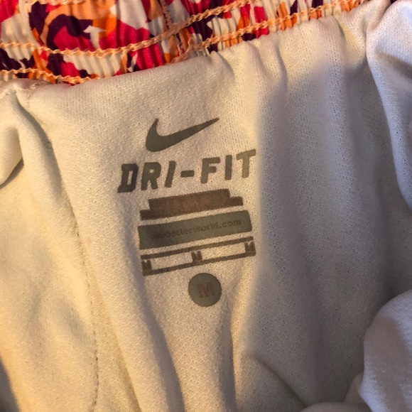 Running shorts - Picture 2 of 2